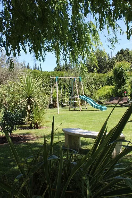 Gites Maisons De Vacances Domaine La Chamade Carpentras 0*,