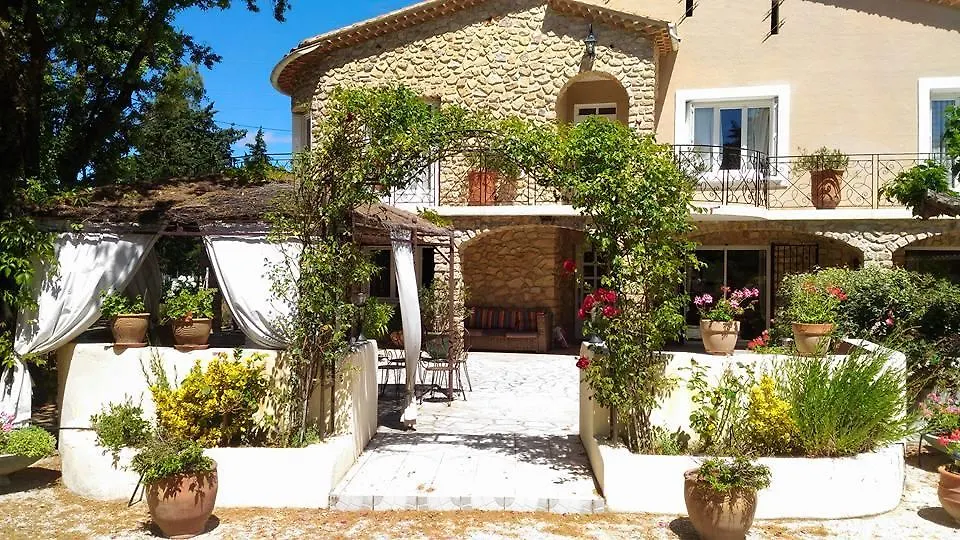 Gites Maisons De Vacances Domaine La Chamade Carpentras Holiday home