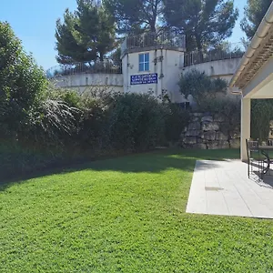 Vakantiehuis Les Dentelles Evasion Provencale Avec Piscine Et Jardin, Carpentras