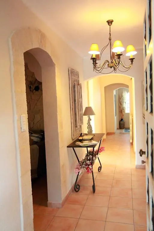 Holiday home Gites Maisons De Vacances Domaine La Chamade Carpentras France