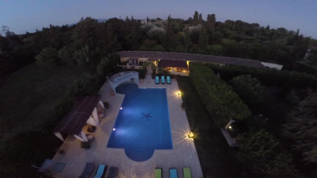 Gites Maisons De Vacances Domaine La Chamade Carpentras Holiday home